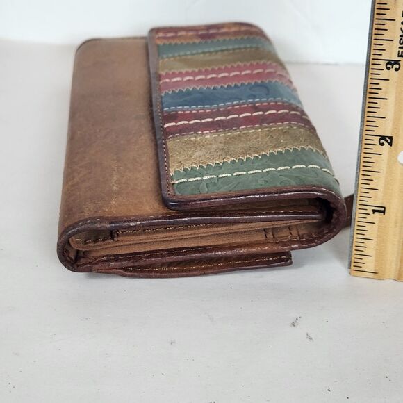 Vintage Fossil Genuine Leather Trifold Wallet Patchwork‎ Womens, 7"Lx 4.25"H - Picture 4 of 14